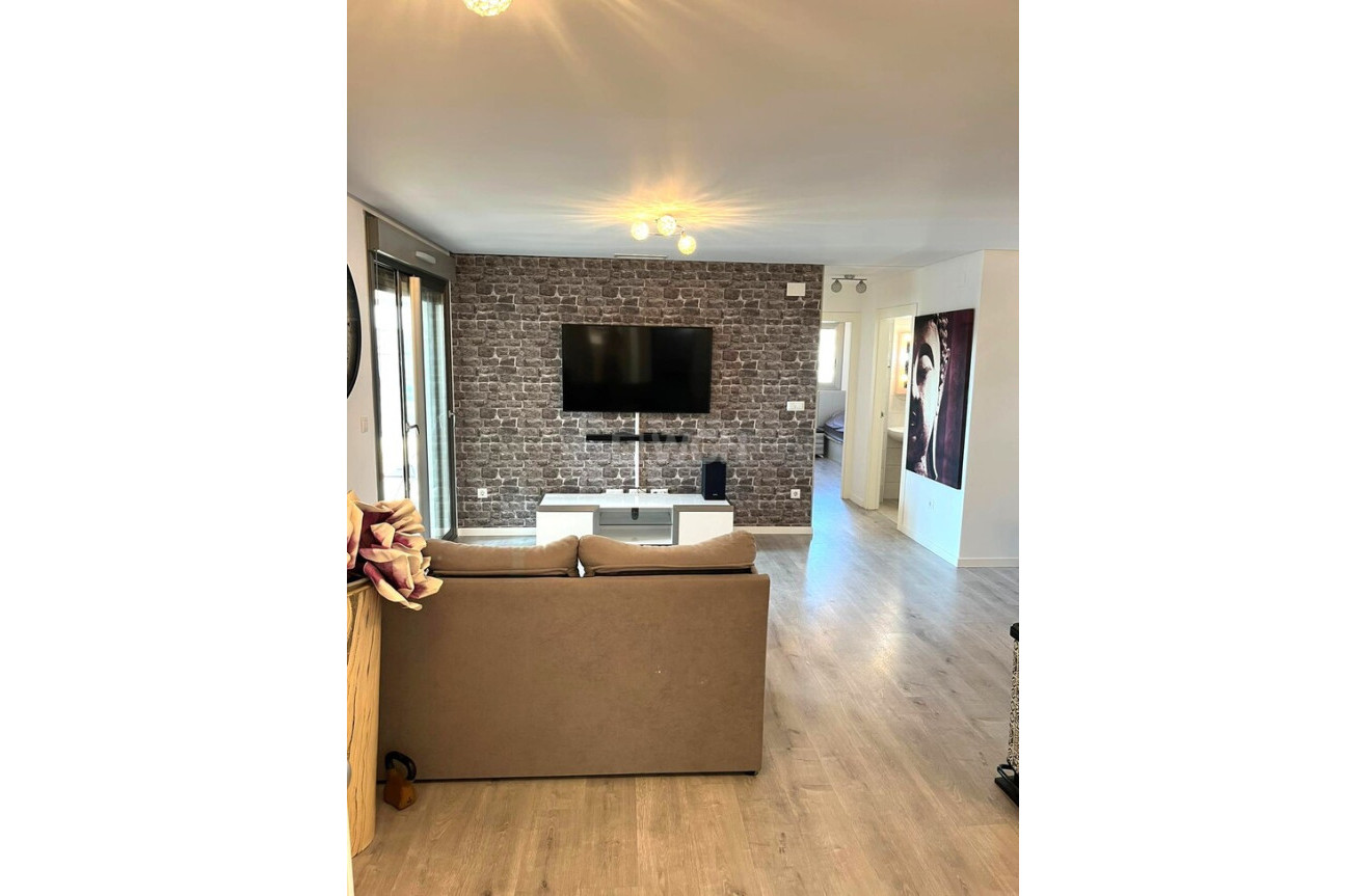 Odsprzedaż - Mieszkanie w bloku - Los Dolses - Inland