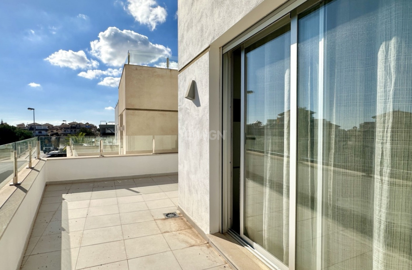 Odsprzedaż - Villa - Orihuela Costa - Costa Blanca