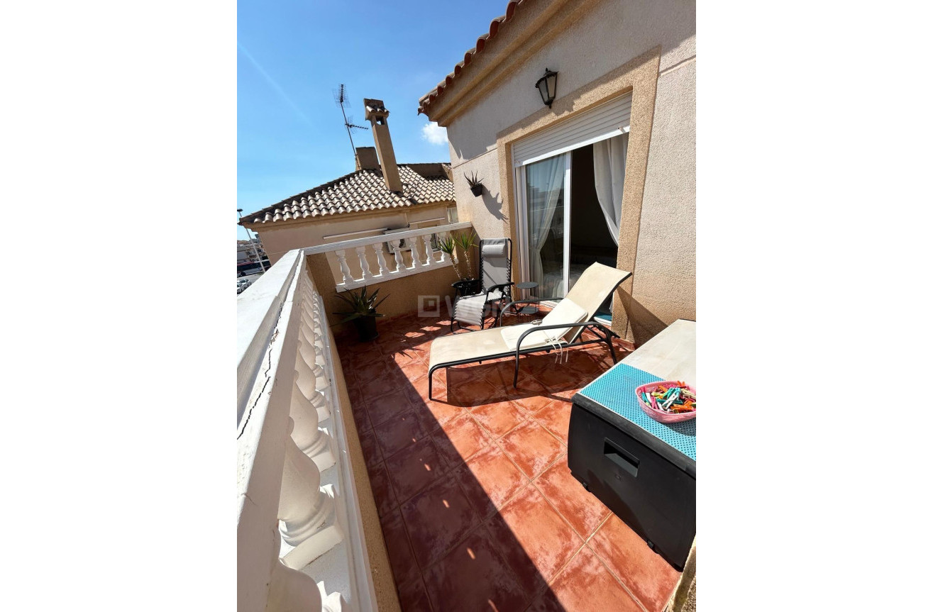 Odsprzedaż - Bungalow - Torrevieja - aguas nuevas