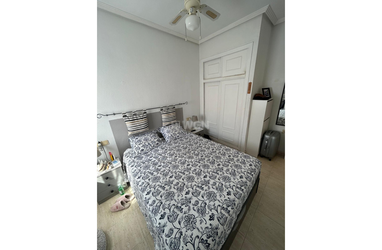 Odsprzedaż - Bungalow - Torrevieja - aguas nuevas