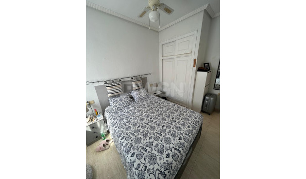 Odsprzedaż - Bungalow - Torrevieja - aguas nuevas