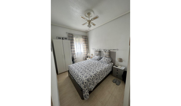 Odsprzedaż - Bungalow - Torrevieja - aguas nuevas