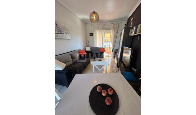 Odsprzedaż - Bungalow - Torrevieja - aguas nuevas