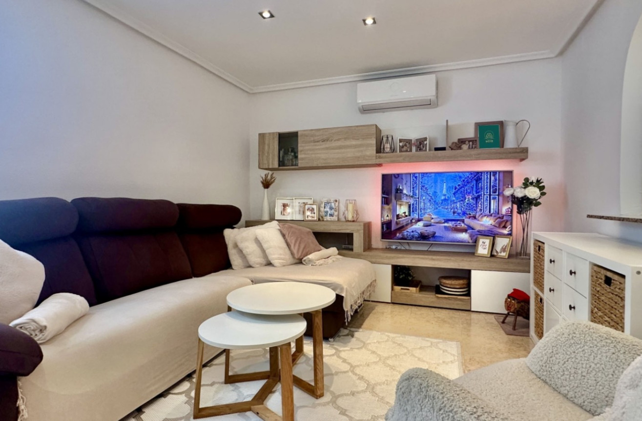 Odsprzedaż - Kamienica - Orihuela Costa - Costa Blanca