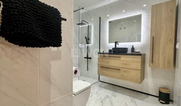 Odsprzedaż - Kamienica - Orihuela Costa - Costa Blanca