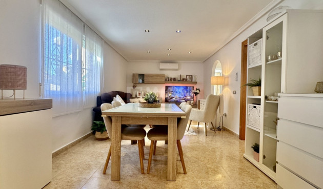 Odsprzedaż - Kamienica - Orihuela Costa - Costa Blanca