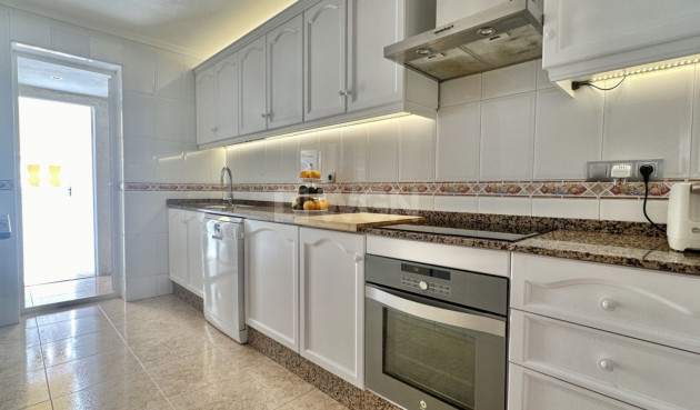 Odsprzedaż - Kamienica - Orihuela Costa - Costa Blanca