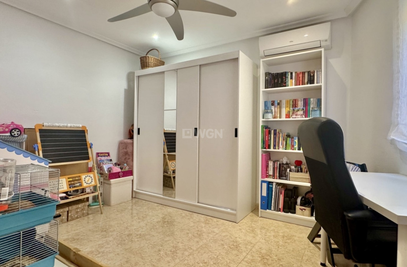 Odsprzedaż - Kamienica - Orihuela Costa - Costa Blanca