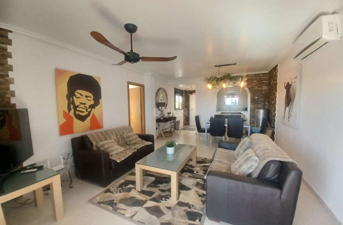 Odsprzedaż - Mieszkanie w bloku - Sucina - Inland