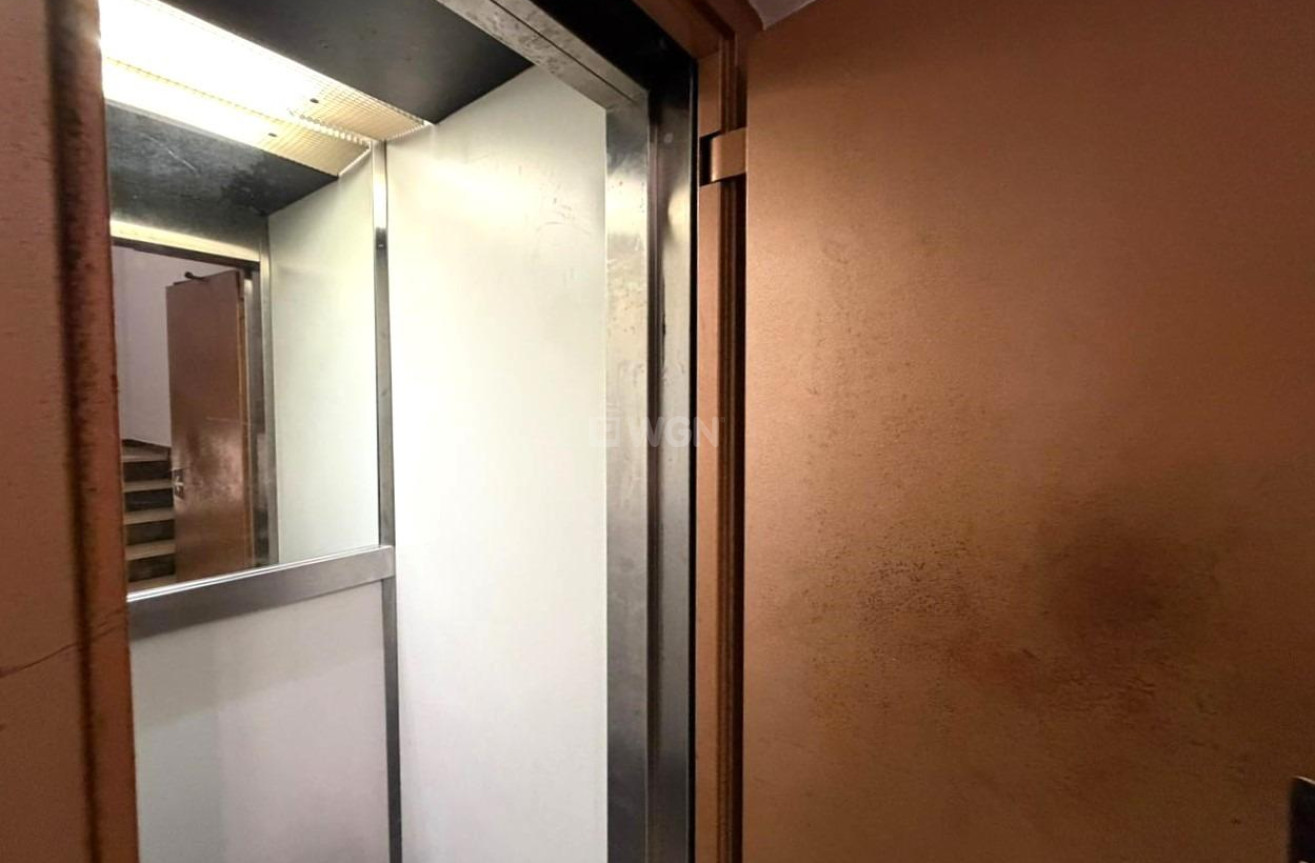 Odsprzedaż - Mieszkanie w bloku - Torrevieja - Playa del Cura