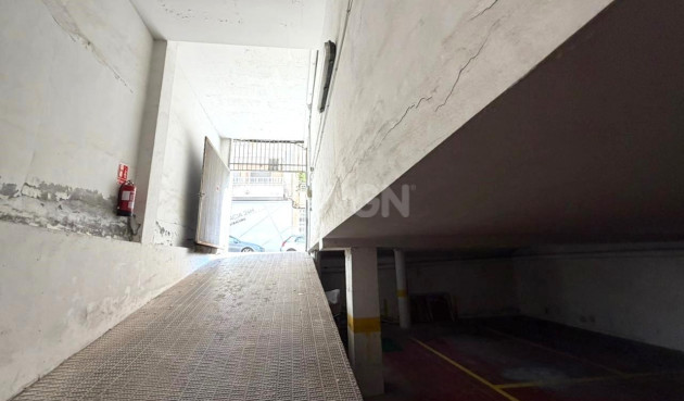 Odsprzedaż - Mieszkanie w bloku - Torrevieja - Playa del Cura