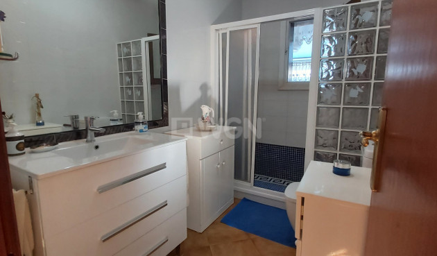 Odsprzedaż - Mieszkanie w bloku - Cabo Roig - Costa Blanca