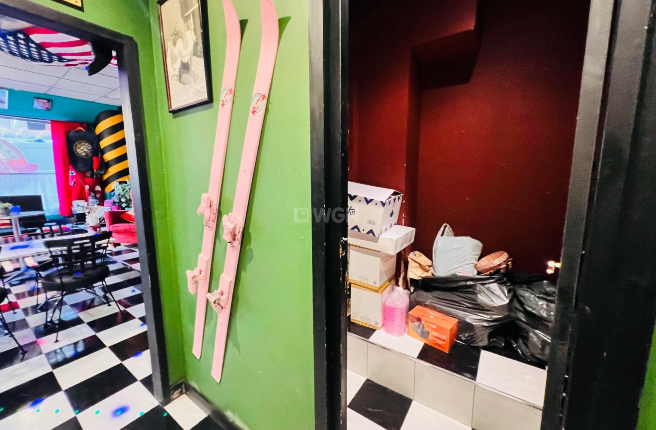 Wiederverkauf - Kommerziell - Torrevieja