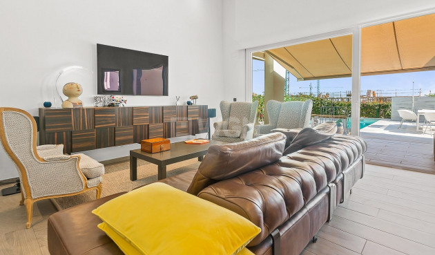 Resale - Villa - La Finca Golf Resort - Inland