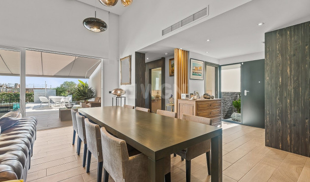 Resale - Villa - La Finca Golf Resort - Inland