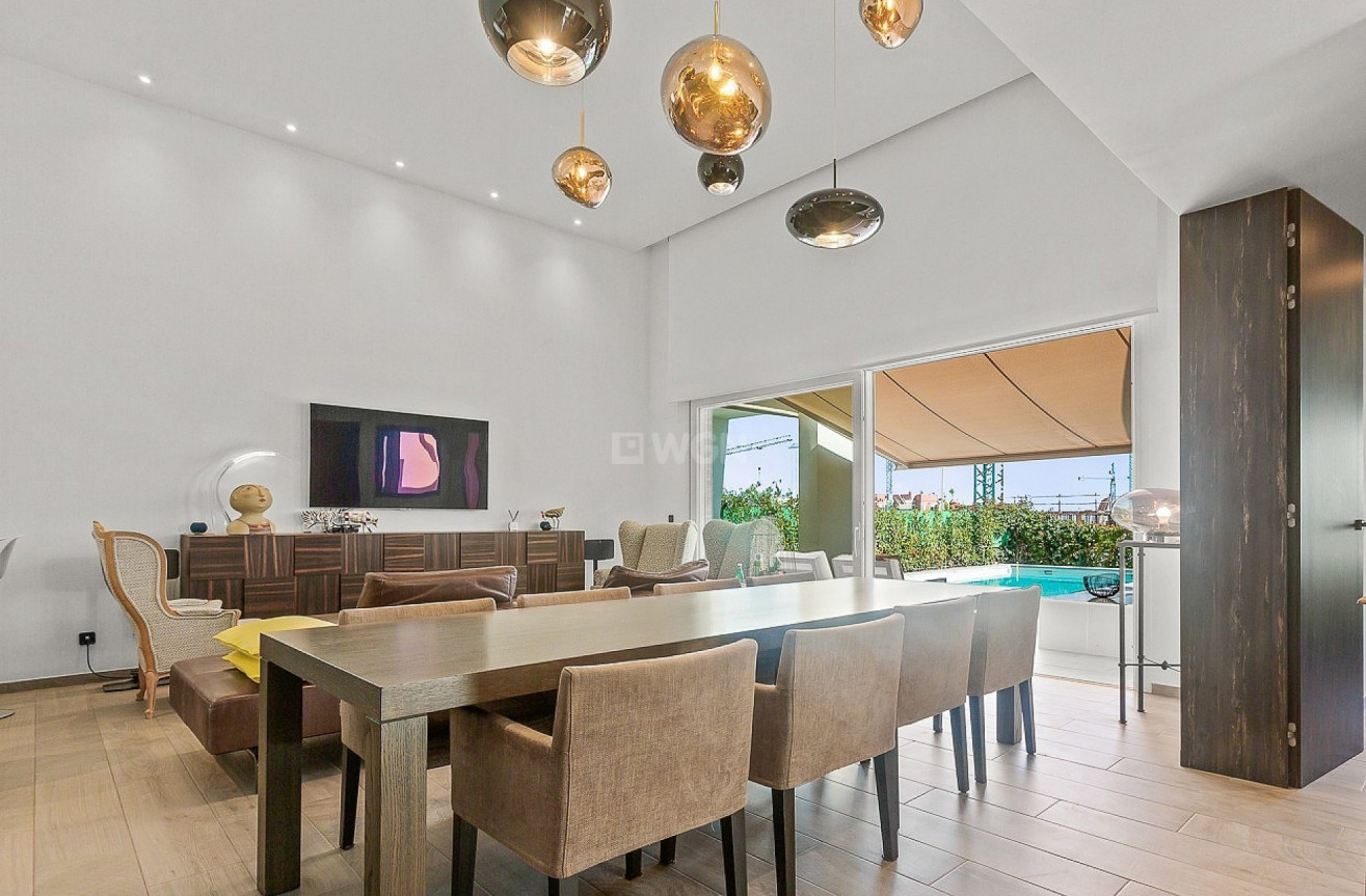 Resale - Villa - La Finca Golf Resort - Inland