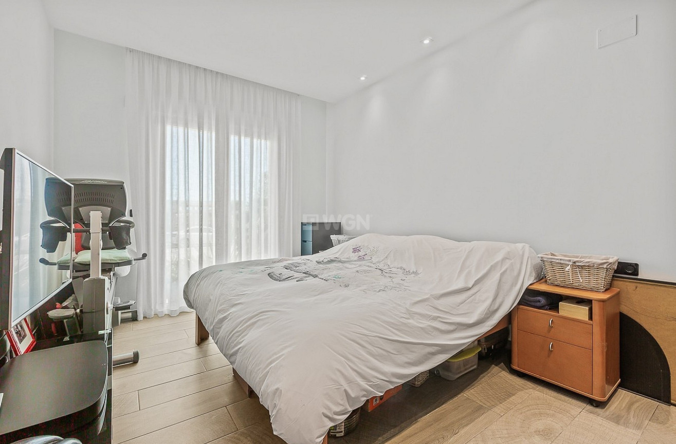 Resale - Villa - La Finca Golf Resort - Inland