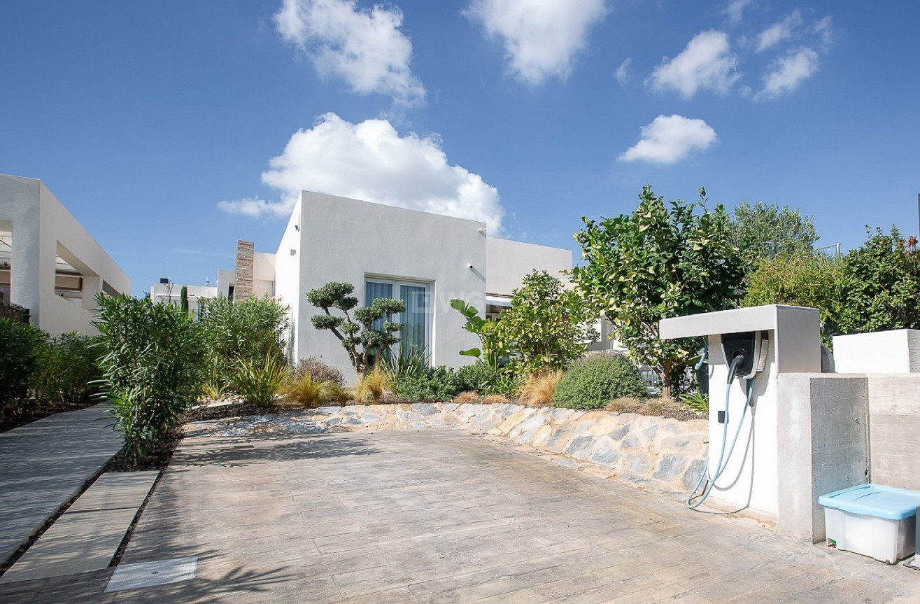 Resale - Villa - La Finca Golf Resort - Inland