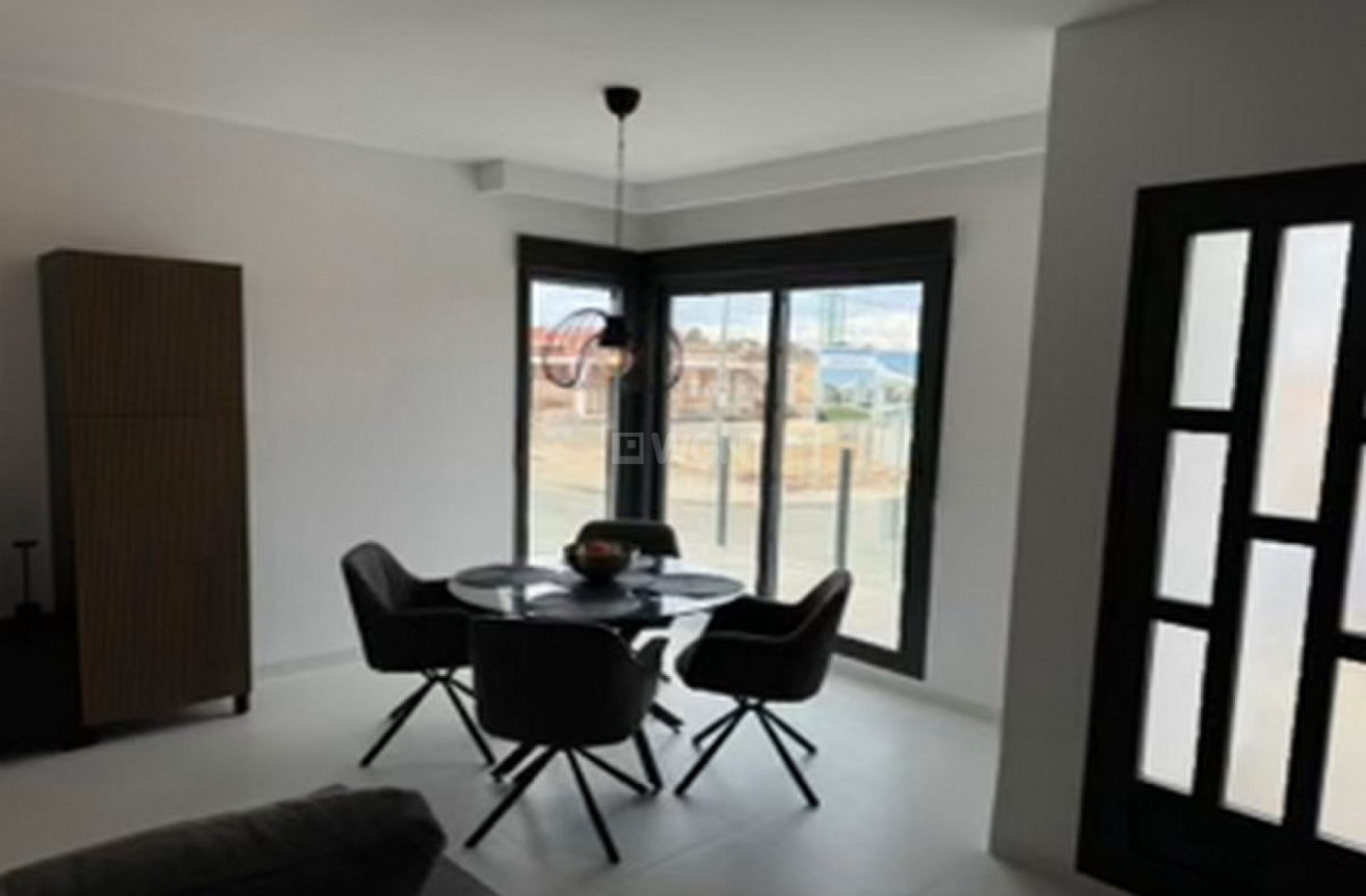 Reventa - Property - San Miguel de Salinas - Inland