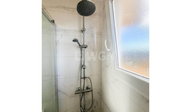 Odsprzedaż - Mieszkanie w bloku - Torrevieja - Costa Blanca