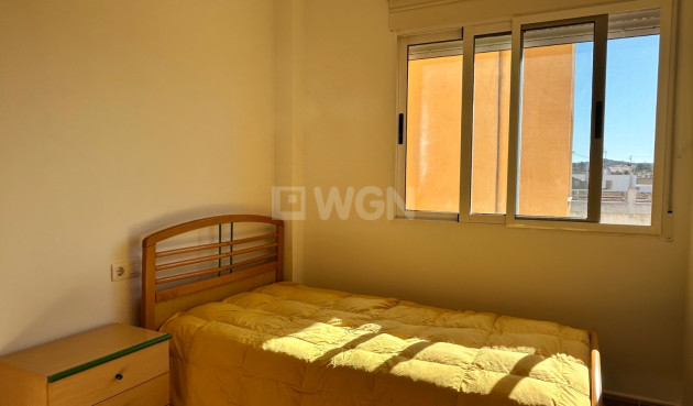 Odsprzedaż - Mieszkanie w bloku - Jacarilla - Inland