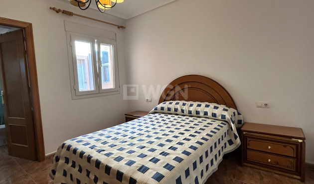 Odsprzedaż - Mieszkanie w bloku - Jacarilla - Inland