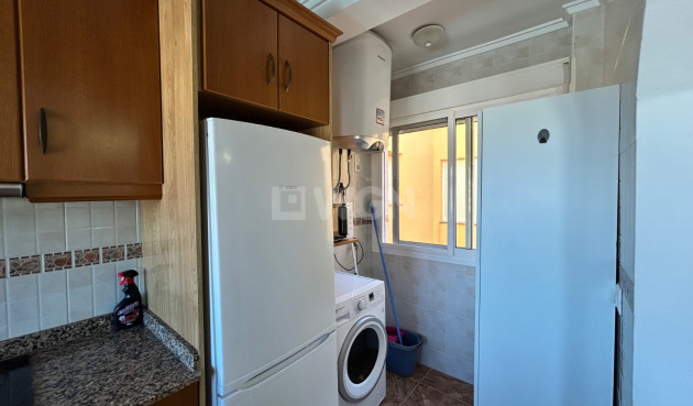 Odsprzedaż - Mieszkanie w bloku - Jacarilla - Inland