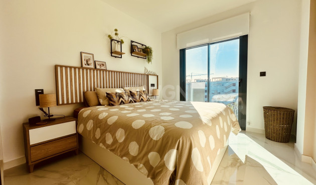 Odsprzedaż - Daszek - Guardamar del Segura - El Raso