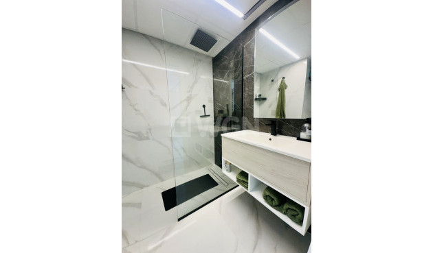 Odsprzedaż - Daszek - Guardamar del Segura - El Raso