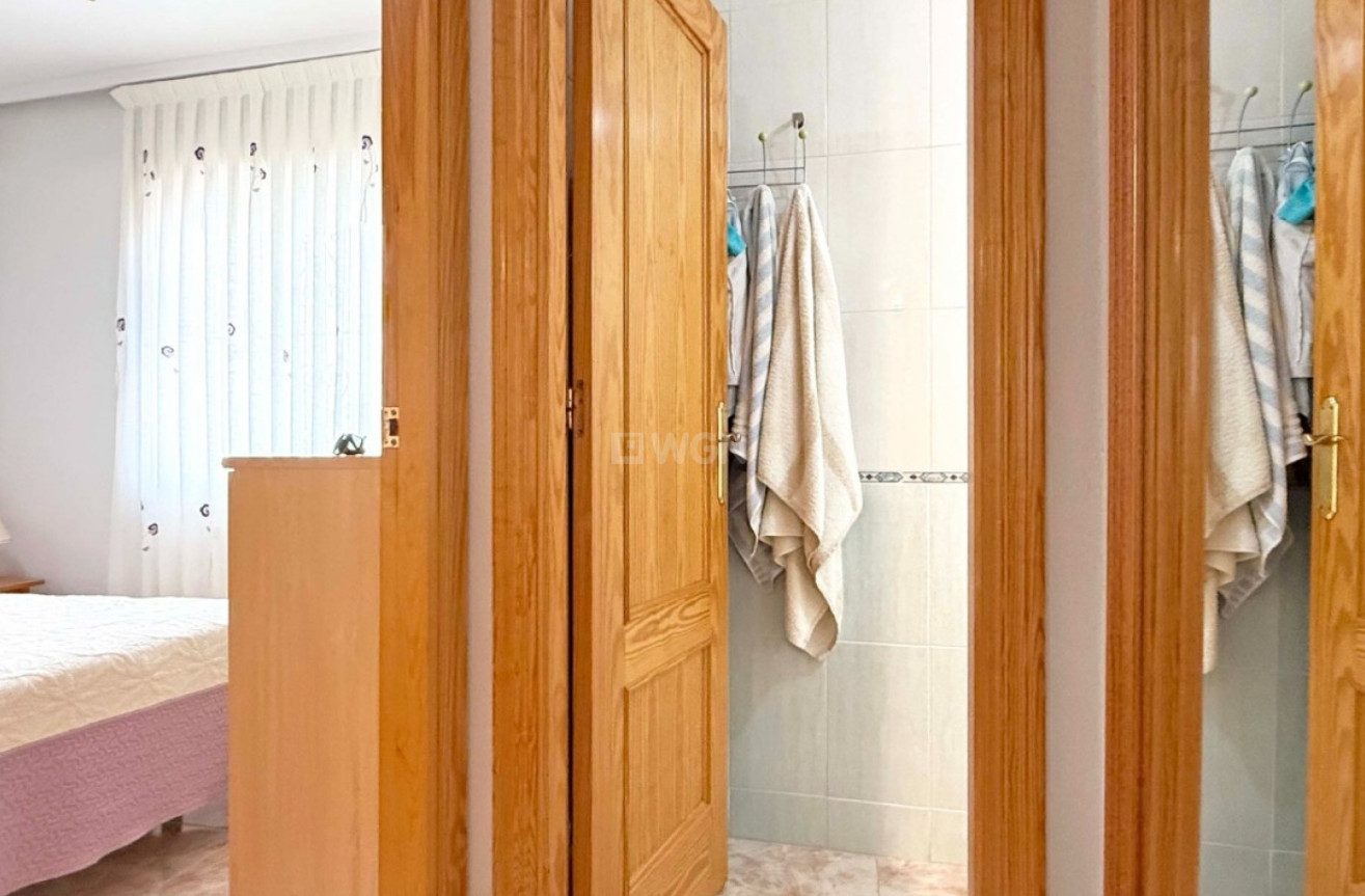 Odsprzedaż - Kamienica - Orihuela Costa - Costa Blanca