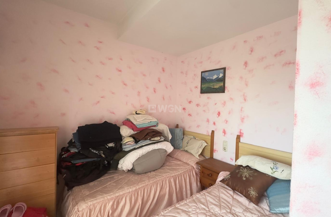 Odsprzedaż - Daszek - Torrevieja - Estacion De Autobuses