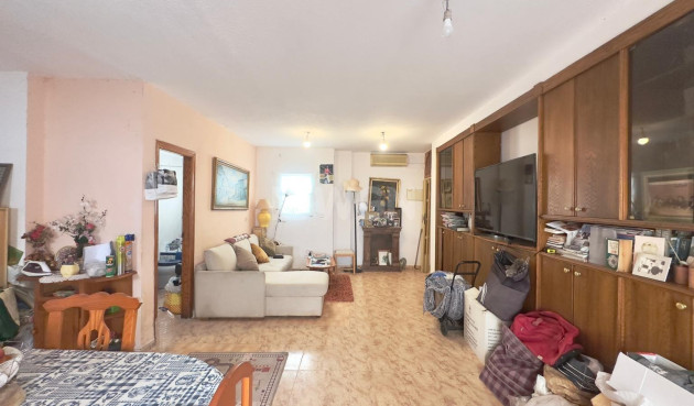 Odsprzedaż - Daszek - Torrevieja - Estacion De Autobuses