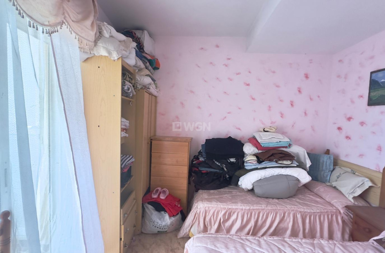 Odsprzedaż - Daszek - Torrevieja - Estacion De Autobuses