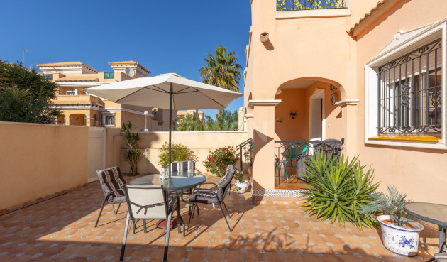 Odsprzedaż - Villa - Orihuela Costa - PAU 8