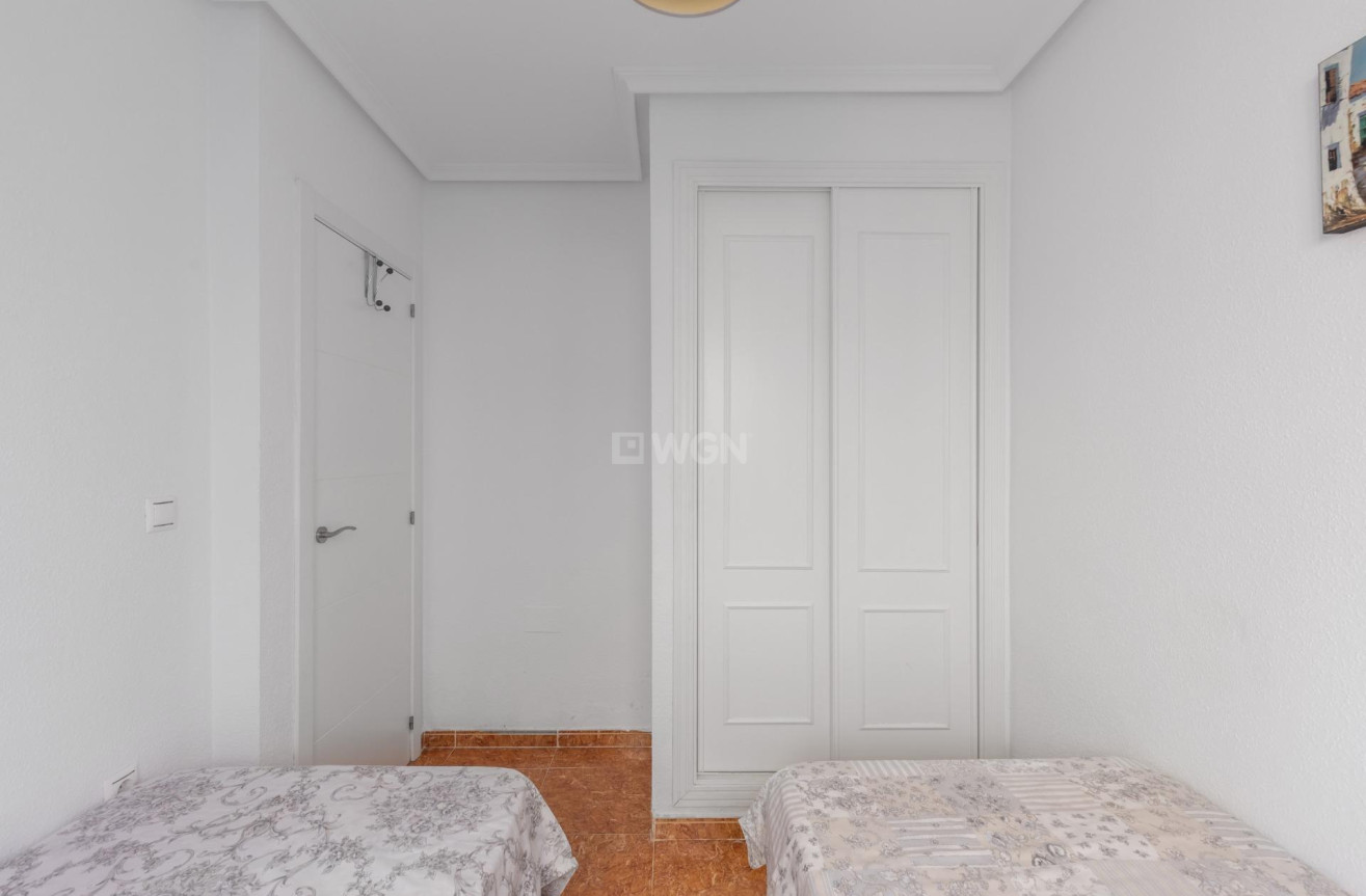 Odsprzedaż - Villa - Orihuela Costa - PAU 8