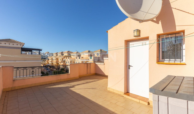 Odsprzedaż - Villa - Orihuela Costa - PAU 8