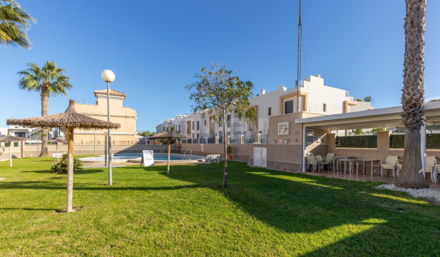 Odsprzedaż - Villa - Orihuela Costa - PAU 8