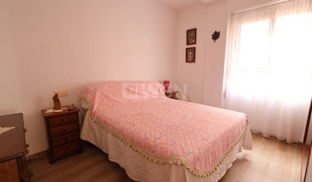 Odsprzedaż - Mieszkanie w bloku - Torrevieja - Costa Blanca