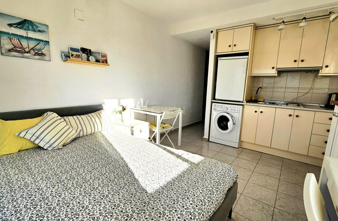 Odsprzedaż - Mieszkanie w bloku - Torrevieja - Torreblanca