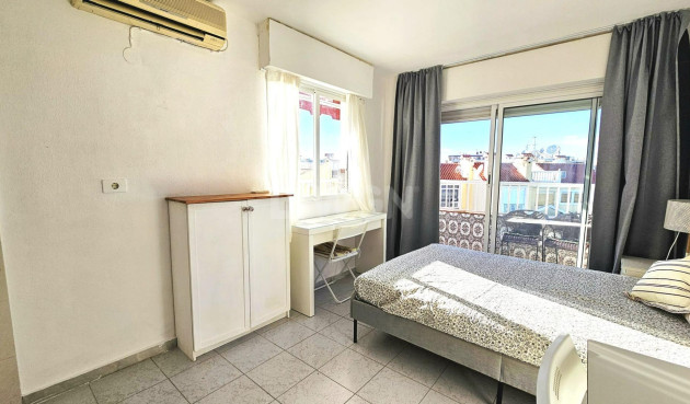 Odsprzedaż - Mieszkanie w bloku - Torrevieja - Torreblanca