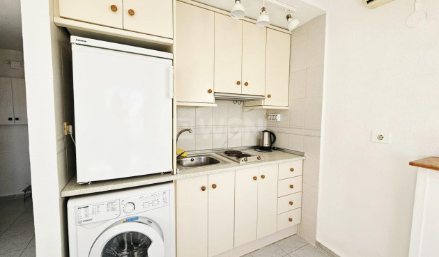 Odsprzedaż - Mieszkanie w bloku - Torrevieja - Torreblanca