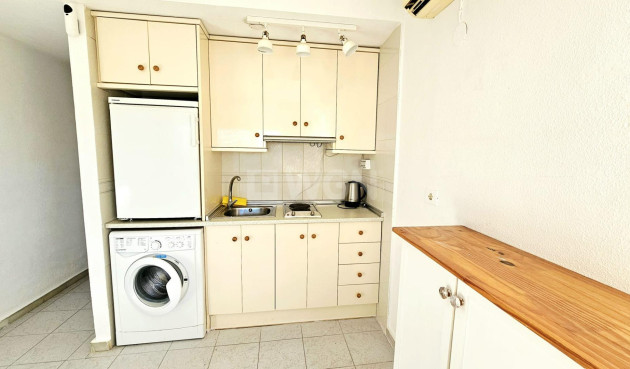 Odsprzedaż - Mieszkanie w bloku - Torrevieja - Torreblanca