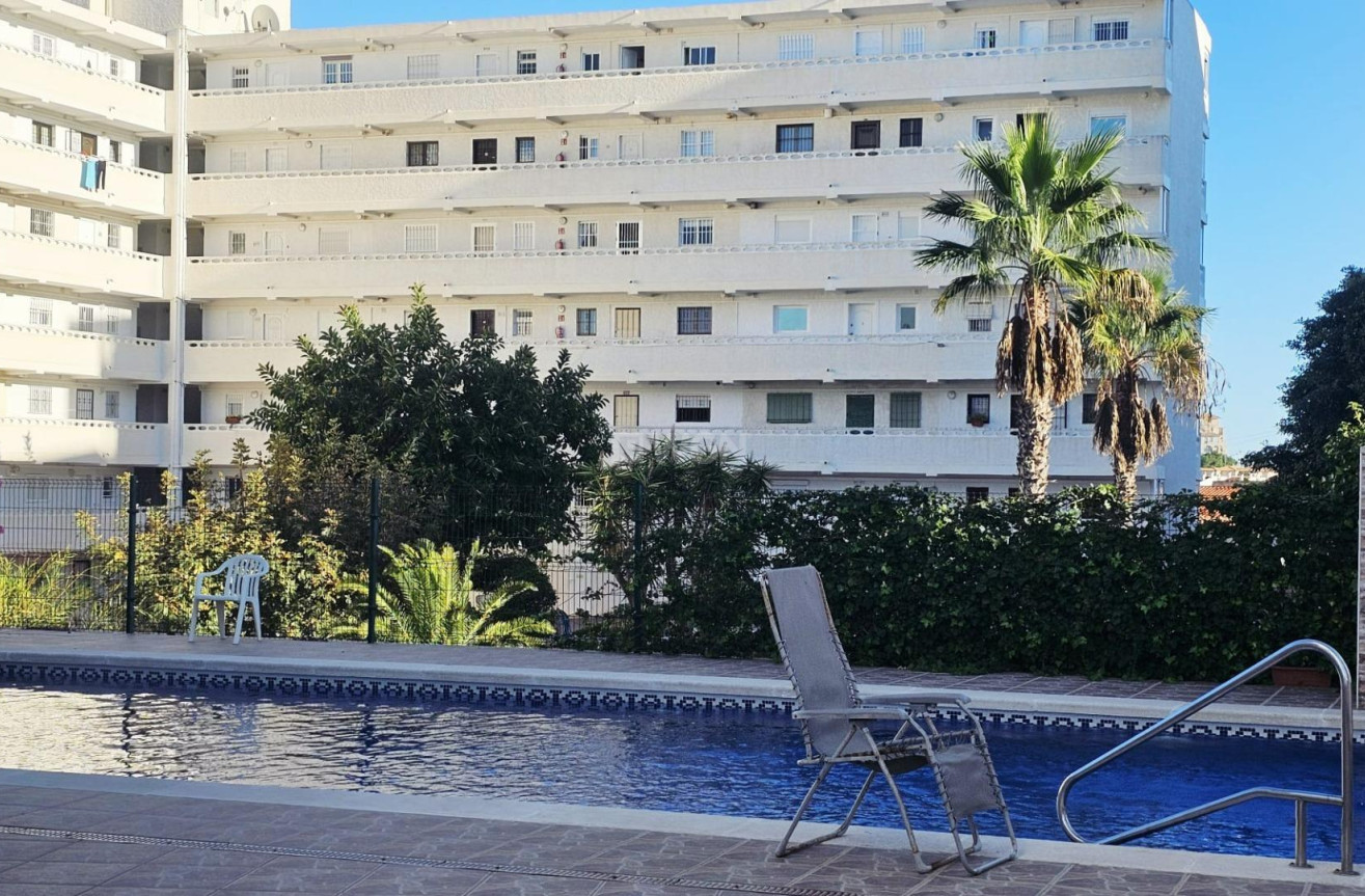 Odsprzedaż - Mieszkanie w bloku - Torrevieja - Torreblanca