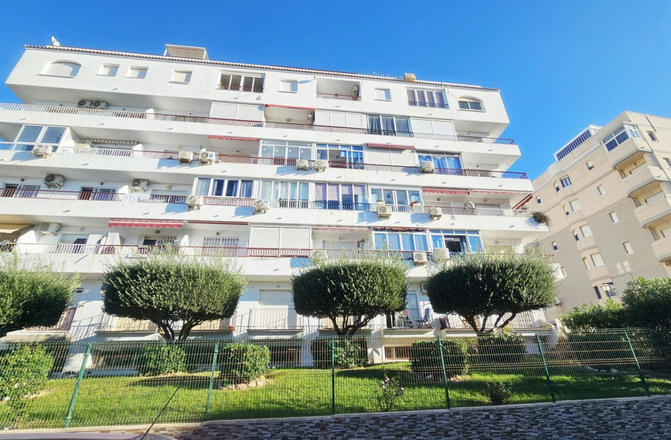 Odsprzedaż - Mieszkanie w bloku - Torrevieja - Torreblanca