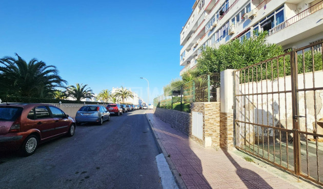 Odsprzedaż - Mieszkanie w bloku - Torrevieja - Torreblanca