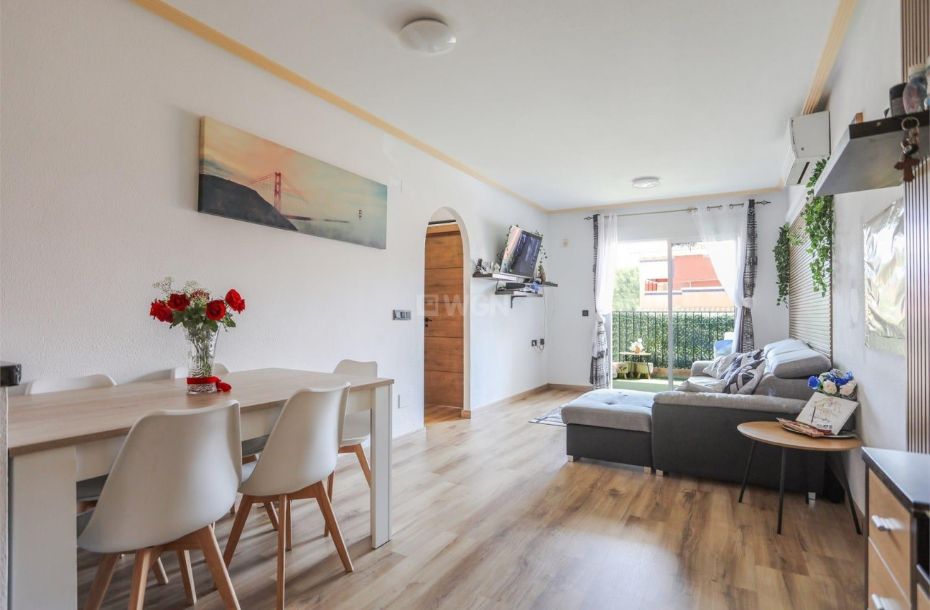 Odsprzedaż - Mieszkanie w bloku - Orihuela Costa - Playa Flamenca