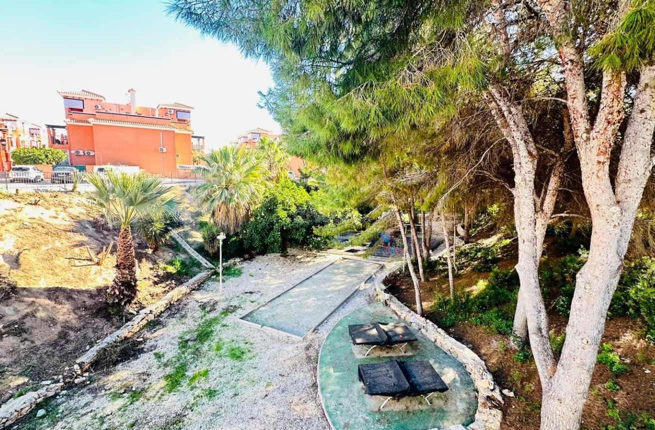 Odsprzedaż - Mieszkanie w bloku - Orihuela Costa - Playa Flamenca