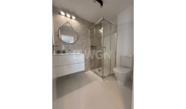 Odsprzedaż - Mieszkanie w bloku - San Miguel de Salinas - Inland