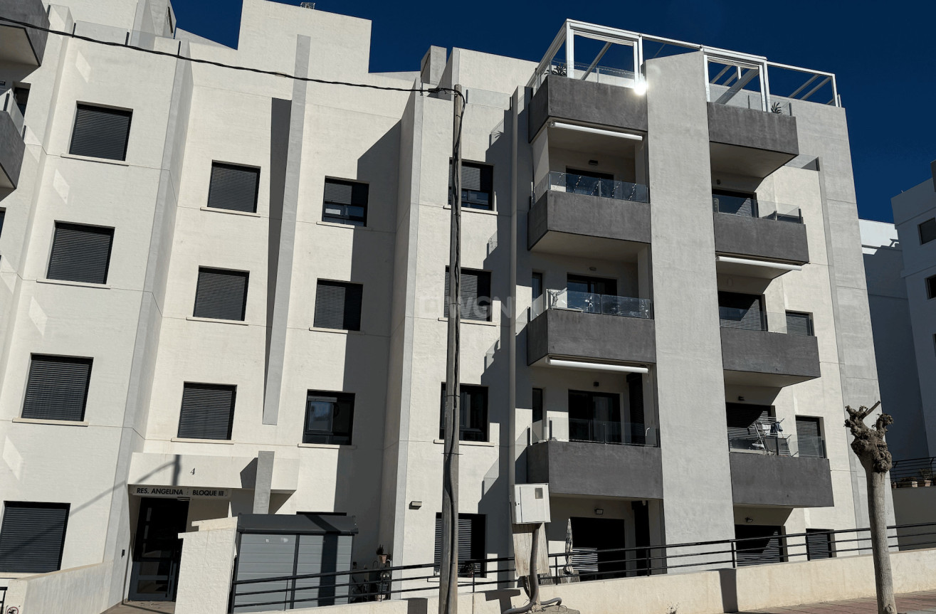 Odsprzedaż - Mieszkanie w bloku - San Miguel de Salinas - Inland