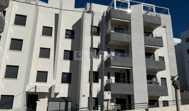 Odsprzedaż - Mieszkanie w bloku - San Miguel de Salinas - Inland